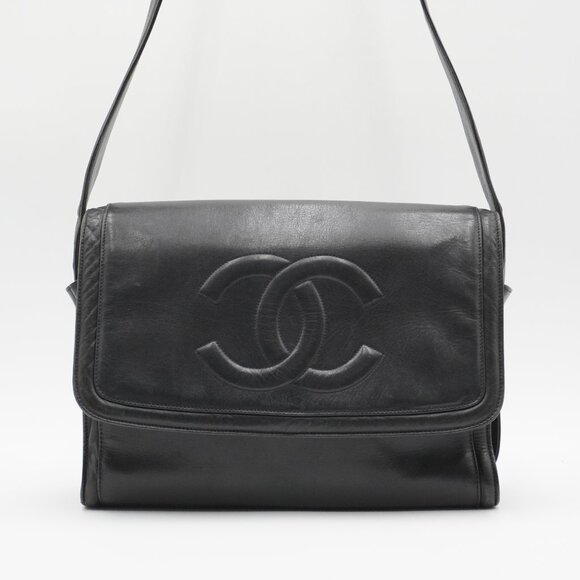 CHANEL Handbags - CHANEL Navy Lambskin CC Shoulder Bag - Pre-Owned